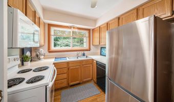 1507 Dicken Dr, Ann Arbor, MI 48103