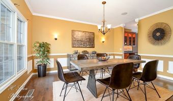 3260 Nottingham Dr, Algonquin, IL 60102