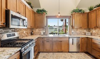 150 Links Dr, Blanchard, ID 83804