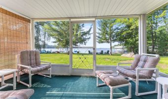 160 Pinkhams Cove Rd, Belgrade, ME 04917