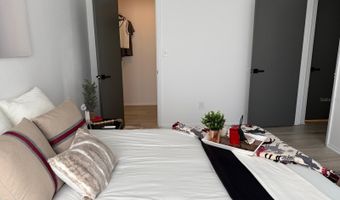 216 AFTON Sq 202, Altamonte Springs, FL 32714