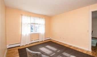 70 Carroll Ave 510, Newport, RI 02840