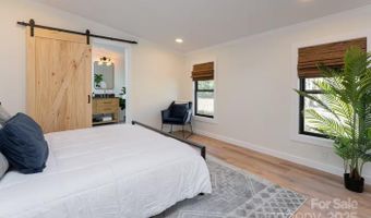 2 Shady Oak Ln, Arden, NC 28704