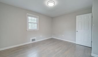4837 RANDOLPH Dr, Annandale, VA 22003