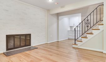 5019 FLEMING Dr, Annandale, VA 22003