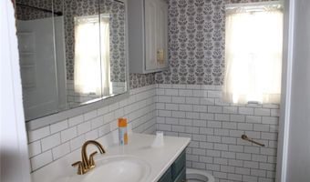 2701 Watalee St, Alton, IL 62002