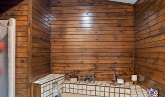 7 Hawthorn Cir, Albany, NY 12203