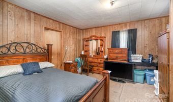 210 Lincoln St, Badin, NC 28009
