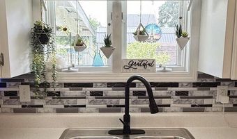 100 N Hickory St, Appleton City, MO 64724