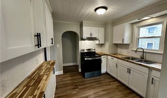 2231 13th St SW, Akron, OH 44314