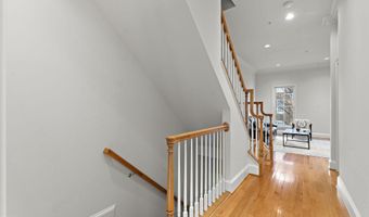 1815 POTOMAC GREENS Dr, Alexandria, VA 22314