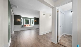 606 N 3rd St, Beresford, SD 57004