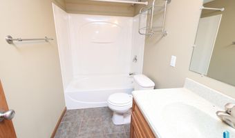 503 David Ave, Baltic, SD 57003