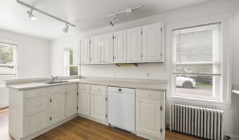 9 Pleasant St, Bath, ME 04530