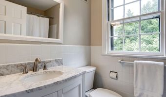 5013 BROOKDALE Rd, Bethesda, MD 20816