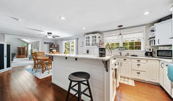 27 Partridge Ln, Chester, NH 03036