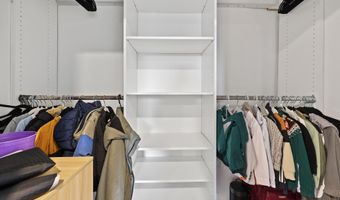 4600 DUKE St 723, Alexandria, VA 22304