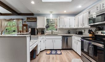 2 Blenheim Ln, Bella Vista, AR 72715