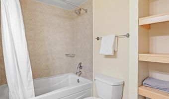 820 N POLLARD St 511, Arlington, VA 22203