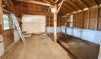 326 Keslar School Rd, Acme, PA 15610