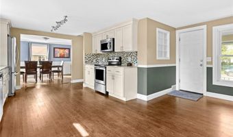 25 Woodbine St, East Providence, RI 02915