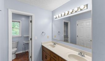 404 Woodvale Ln, Aiken, SC 29801