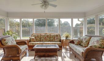 1215 N State St, Abbeville, LA 70510