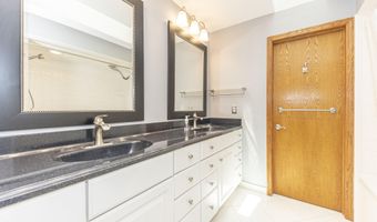 3616 N Dixboro Rd, Ann Arbor, MI 48105