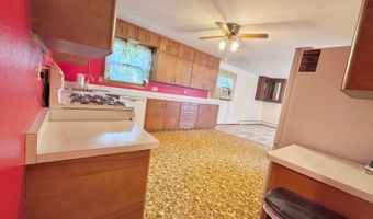 212 7th Ave NW, Bowman, ND 58623