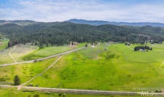 11 Stonebraker Ln, Cascade, ID 83611