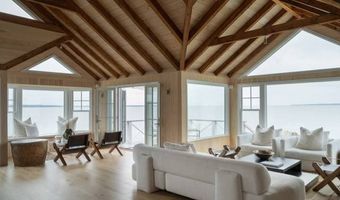 8-10 Old Lazy Point Rd, Amagansett, NY 11930