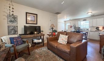 318 Earl King St, Apalachicola, FL 32320