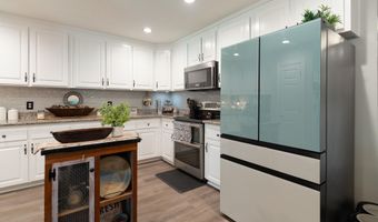 6263 Old River Rd, Baker, FL 32531