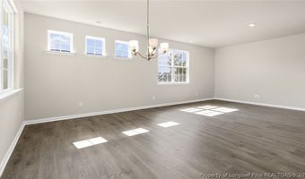 357 Maddox Dr, Aberdeen, NC 28315