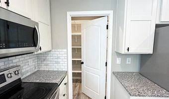 61170 Chuckanut Dr, Bend, OR 97702