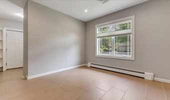 2705 W Gordon St, Allentown, PA 18104