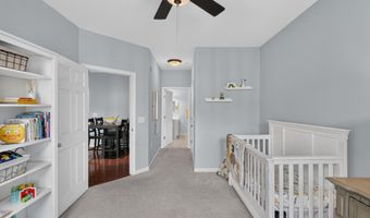 2465 ARMY NAVY Dr 1-202, Arlington, VA 22206