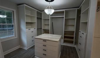 389 SHELL TOOMER Pkwy, Auburn, AL 36830