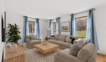 1738 South Rd, Bradford, VT 05033