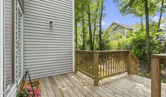 32 Glenview Dr 32, Cromwell, CT 06416