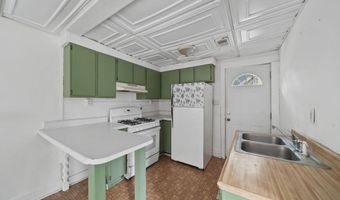 624 N Broad St, Adrian, MI 49221