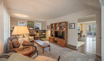 198 Poudre River Rd, Bellvue, CO 80512