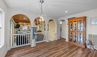 319 Old Causeway Rd, Atlantic Beach, NC 28512