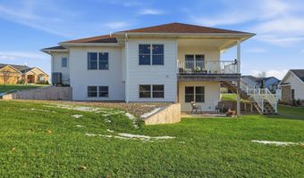907 S 25th St, Beatrice, NE 68310