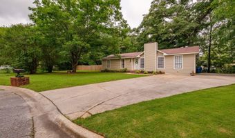 100 HUMMINGBIRD Cir, Alabaster, AL 35007