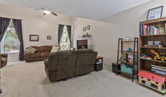 8320 Lake Tree Ln, Indianapolis, IN 46217