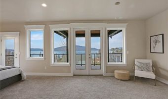 3706 W 3rd St, Anacortes, WA 98221