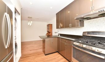 142 I U Willets Rd, Albertson, NY 11507