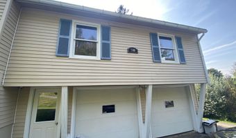 70 Cherrywood Dr, Barre, VT 05641