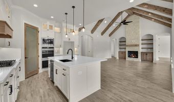 313 Wrangler Ct, Weatherford, TX 76085